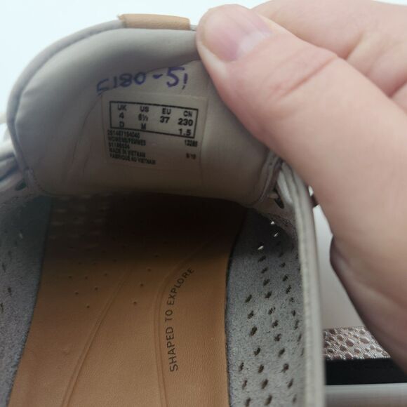 Clarks Unstructured Women’s Un Rio Tie Stone Nubuck Sneaker Size 7.5 - Picture 6 of 8